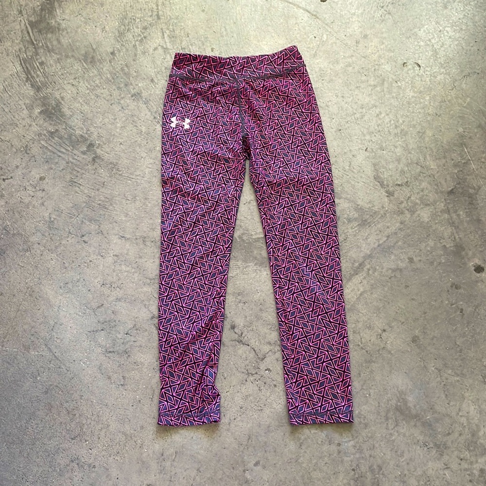 Under Armor: Girls patterned leggings